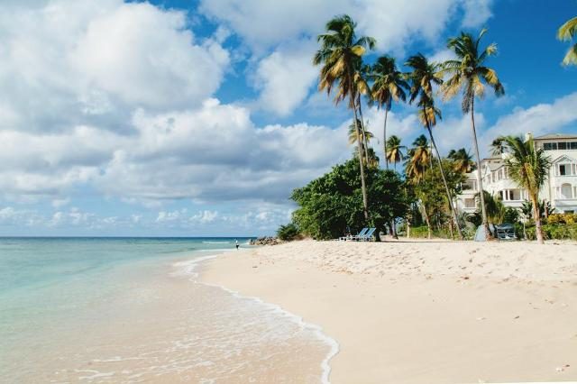 Schooner Bay 112, Moonshine in Barbados