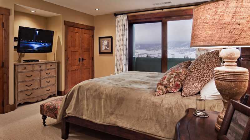 Panorama Peak Penthouse photo 9
