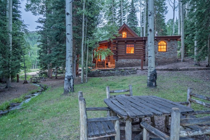 Yellow Brick Cabin photo 22