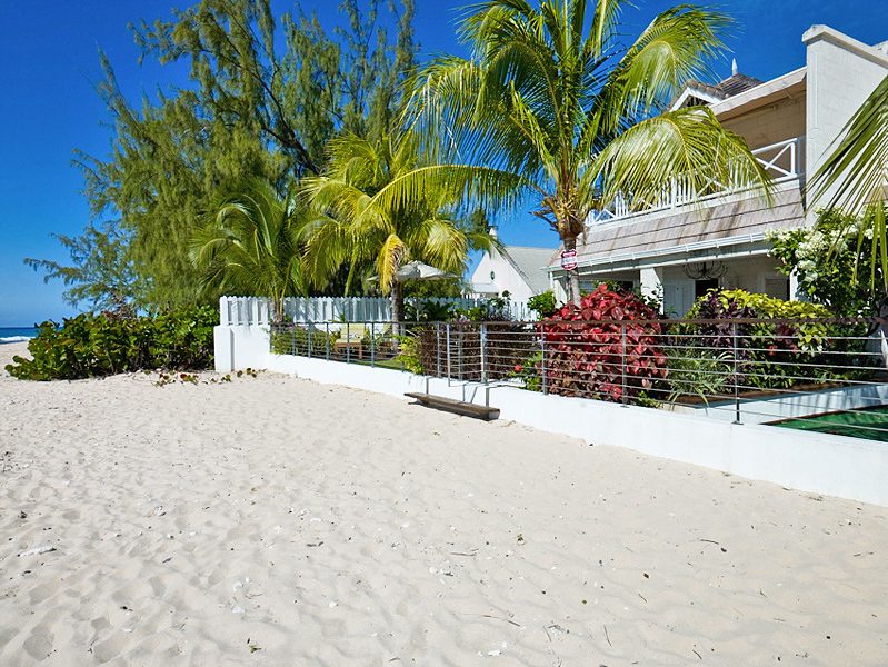 Radwood Beach House 2 photo 13