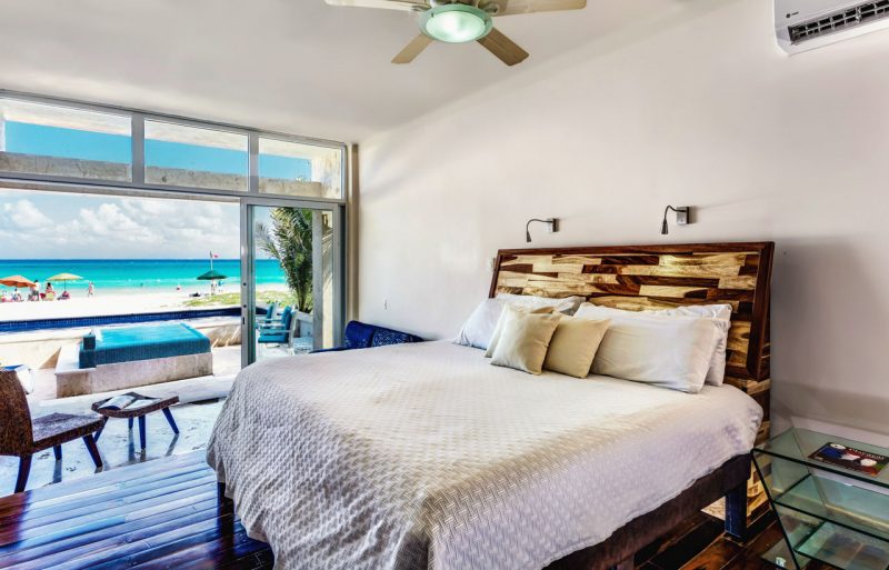 Beach House photo 22