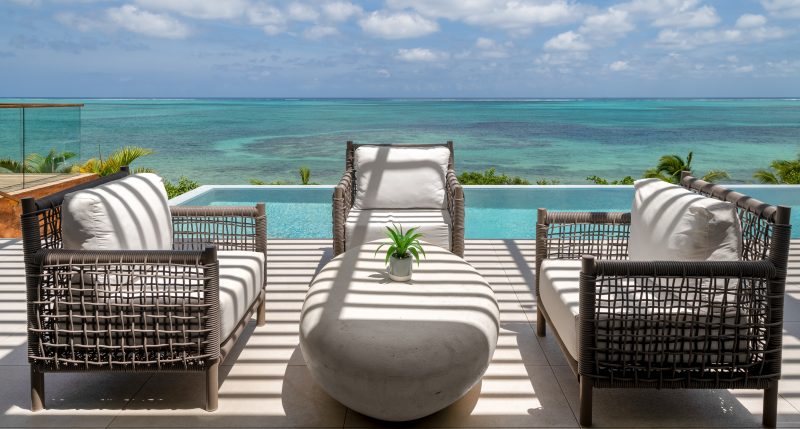 Beach Enclave North Shore (4 Bed Beachfront) photo 1