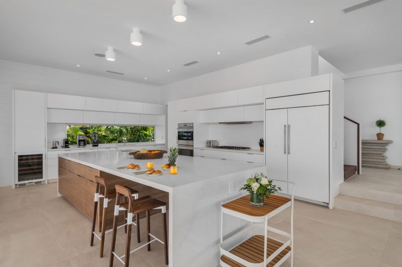 Beach Enclave Grace Bay (5 Bed Beachfront) photo 16