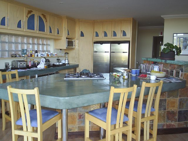 Dolphin House photo 12